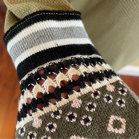 NWT - Free People Mikah Layering Cuff Ivory Long sleeve V-Neck, Size S - Picture 4 of 8